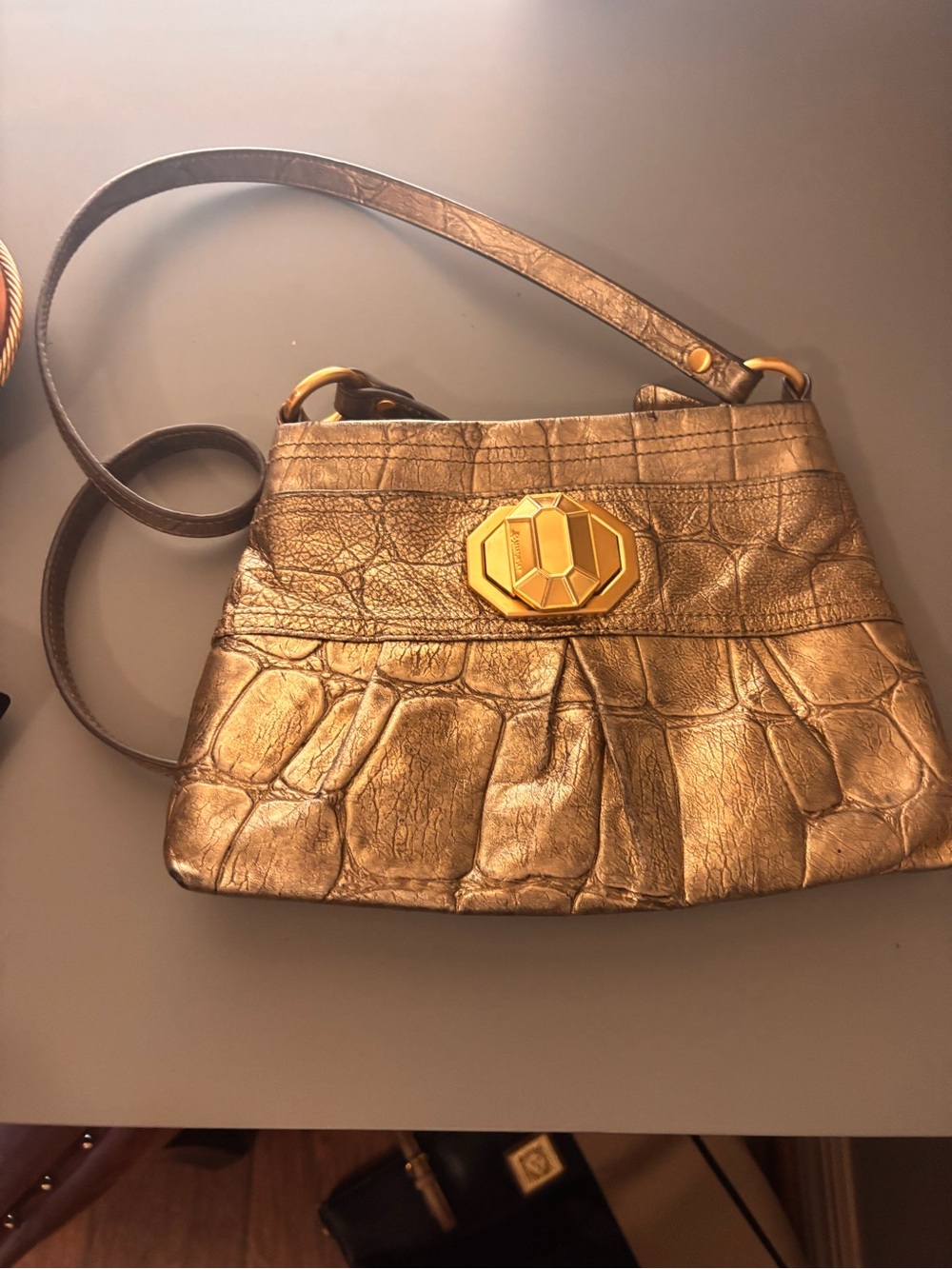 Vintage Metallic Bronze Gold Textured Shoulder Bag – Statement Clasp